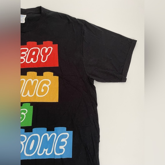 Everything is Awesome LEGO land trip T-Shirt Size Medium - Picture 3 of 4